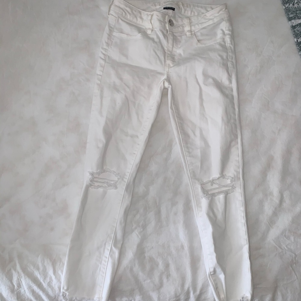 American Eagle Ripped White Cropped Jegging